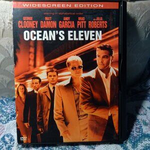 OCEAN'S ELEVEN MOVIE ON DVD GEORGE CLOONEY/BRAD PITT/MATT DAMON SPECIAL FEATURES